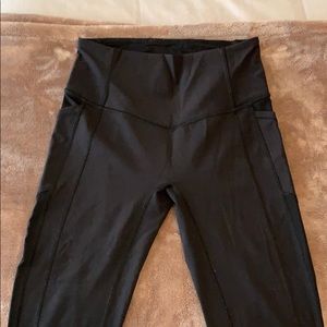 Black Lululemon leggings